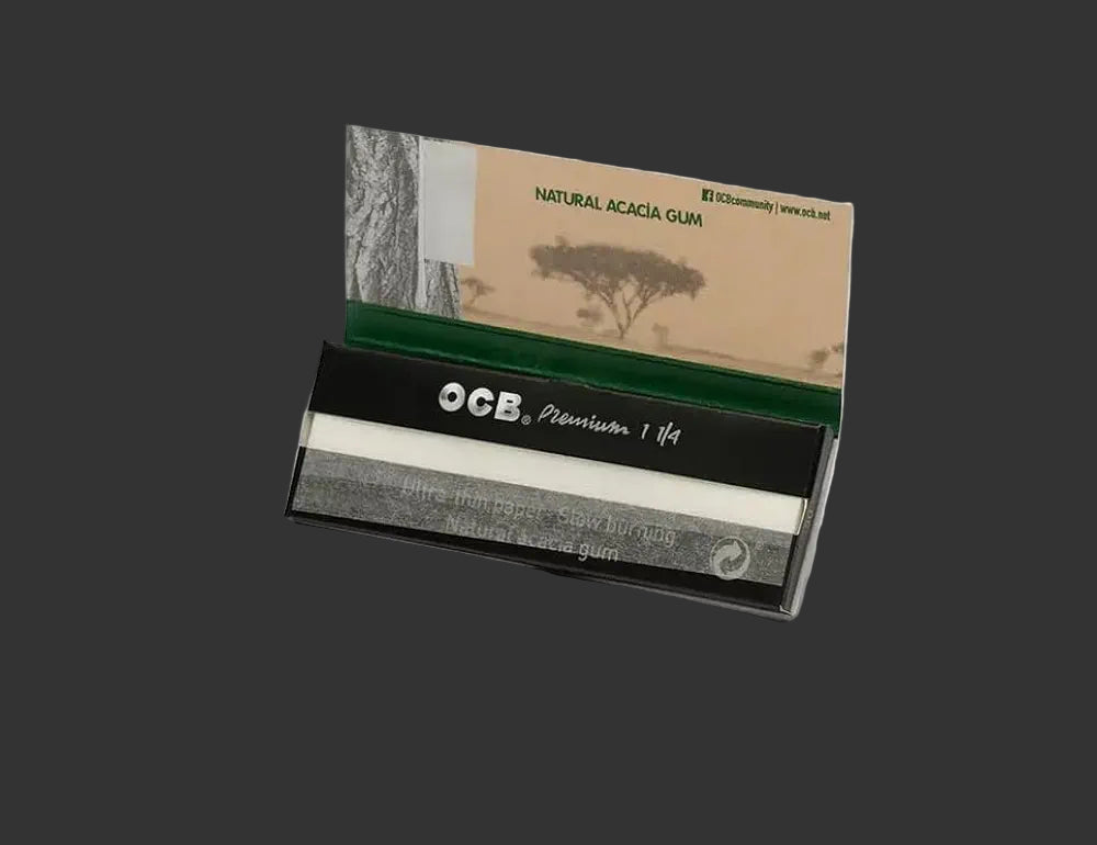 OCB Premium Black Rolling Papers 1 1/4